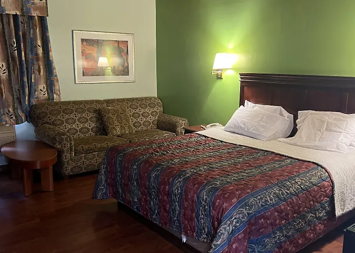 Motel Town & Country